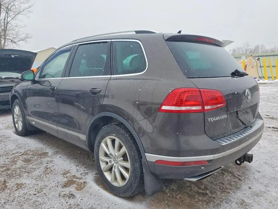 2015 VOLKSWAGEN TOUAREG V6 TDI  