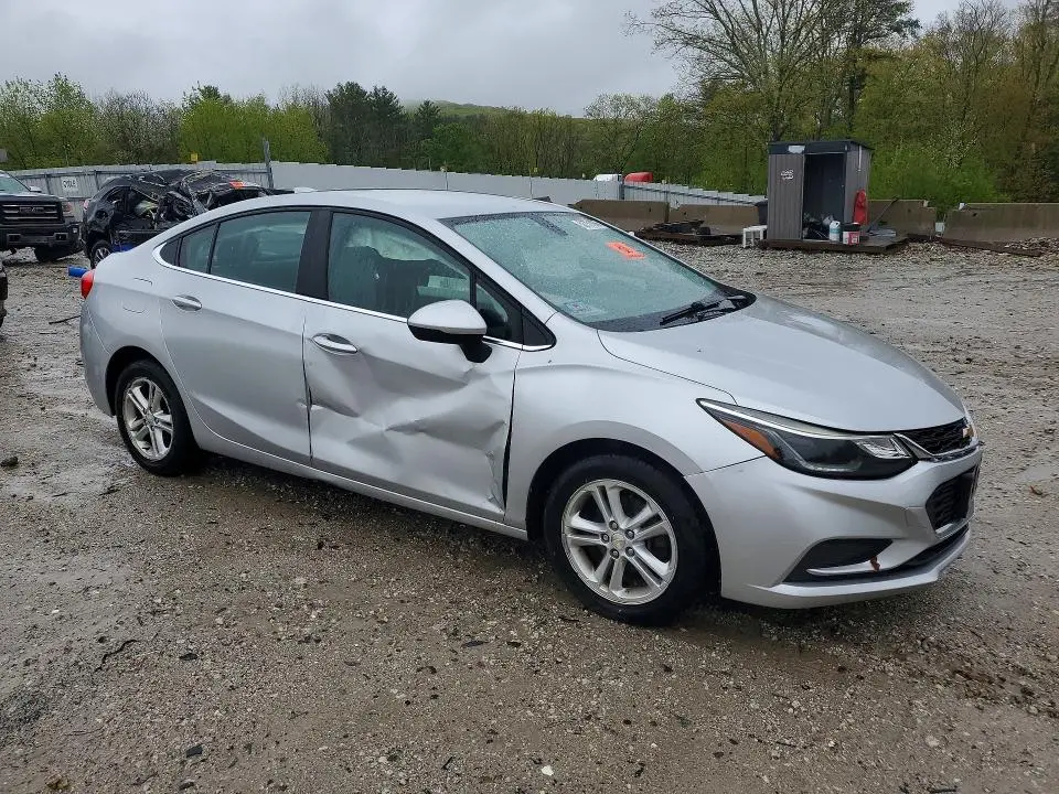 2016 CHEVROLET CRUZE LT  