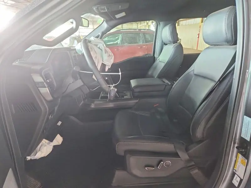 2025 FORD F150 LARIAT  