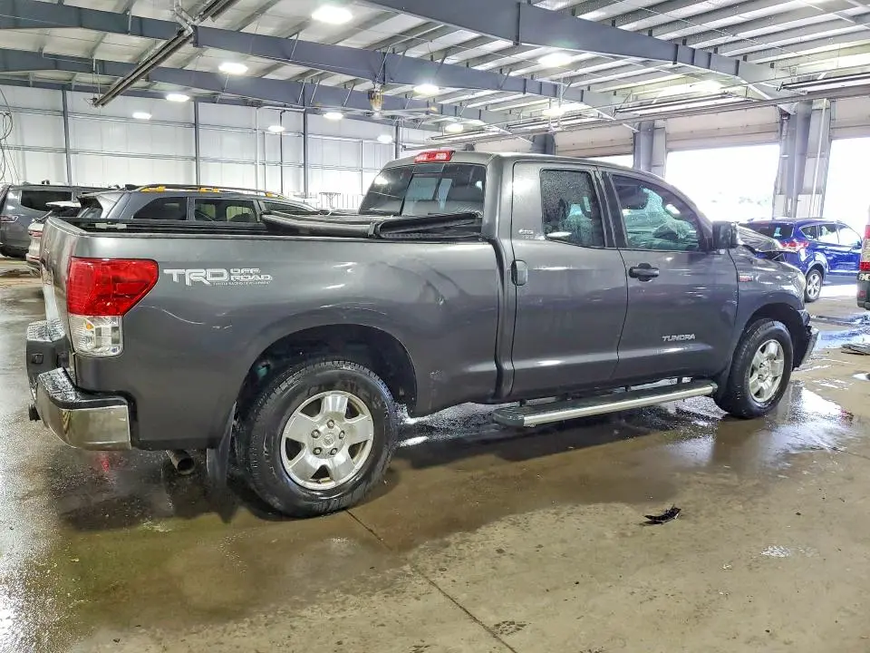 2011 TOYOTA TUNDRA DOUBLE CAB SR5  