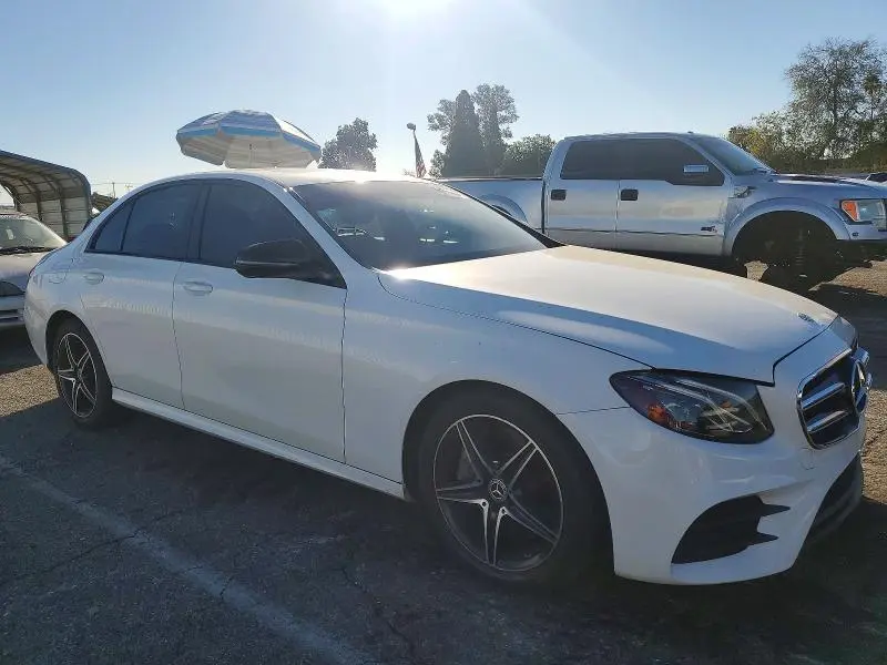 2019 MERCEDES-BENZ E 300  