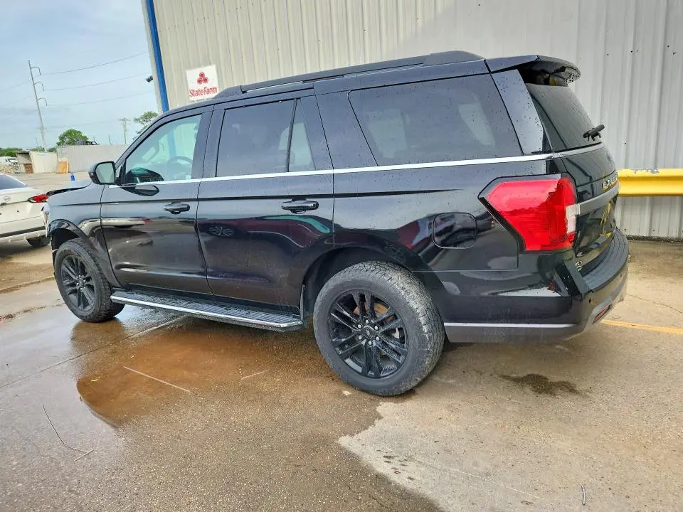 2023 FORD EXPEDITION XLT  