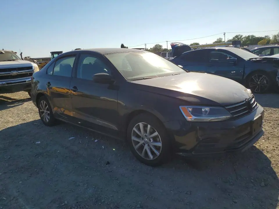 2015 VOLKSWAGEN JETTA SE  