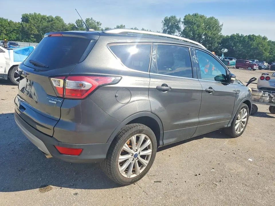 2017 FORD ESCAPE TITANIUM  