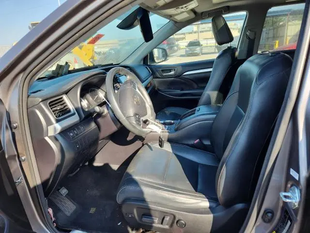 2018 TOYOTA HIGHLANDER SE  