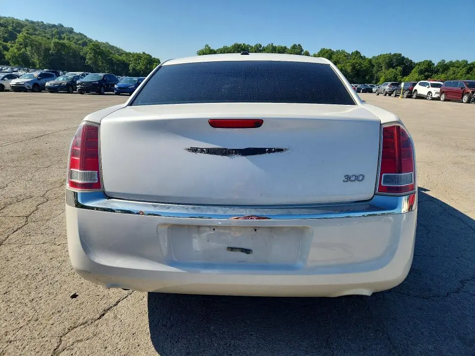 2013 CHRYSLER 300   