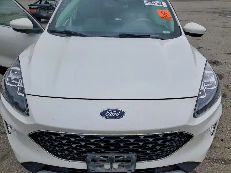 2021 FORD ESCAPE TITANIUM  