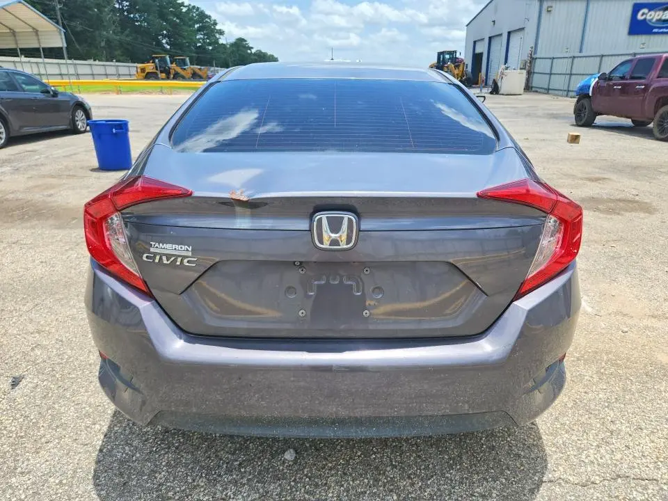 2018 HONDA CIVIC LX  