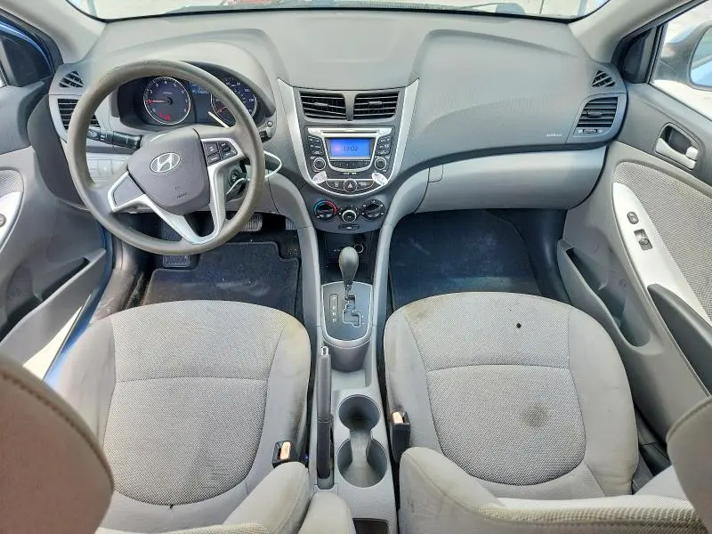 2012 HYUNDAI ACCENT GS  