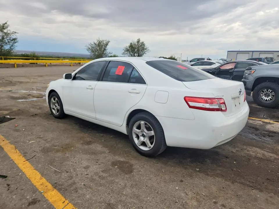 2011 TOYOTA CAMRY BASE  