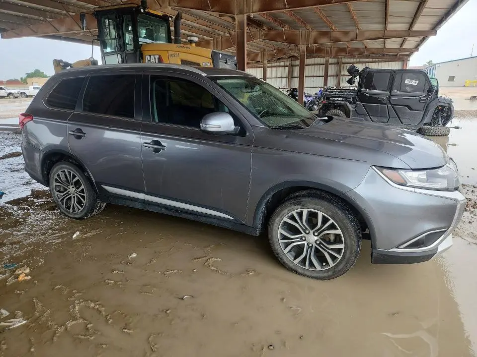 2017 MITSUBISHI OUTLANDER SE  