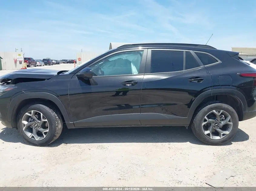 2025 CHEVROLET TRAX FWD LT
