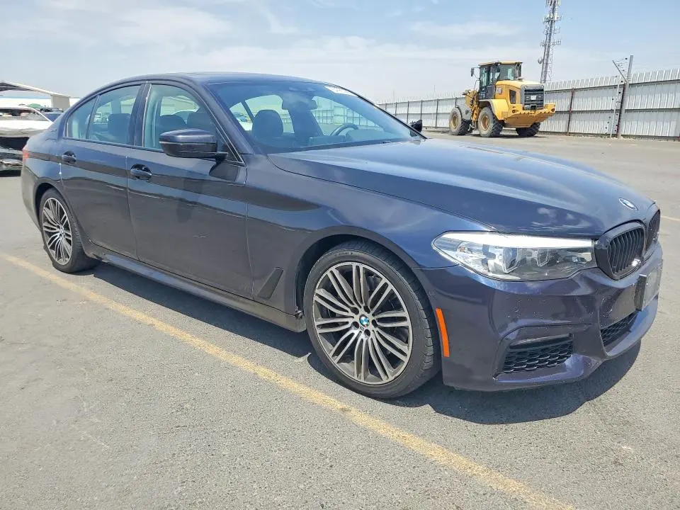 2019 BMW 530E   