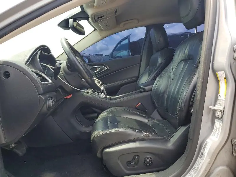2015 CHRYSLER 200 C  