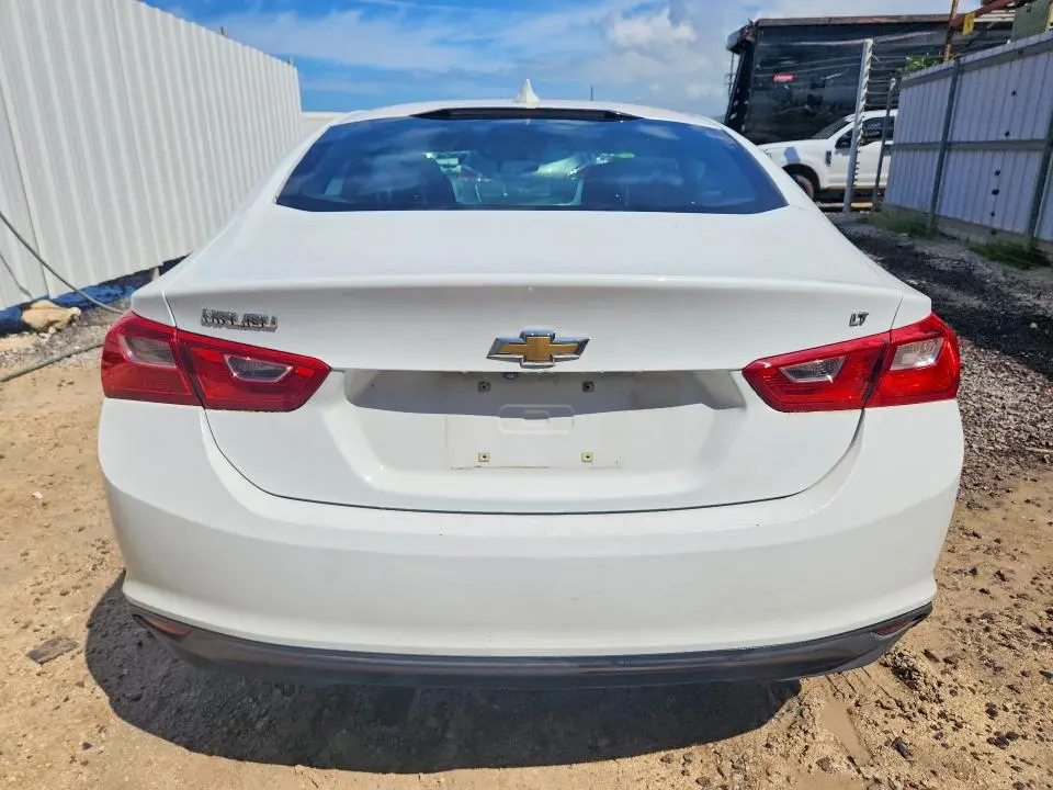 2017 CHEVROLET MALIBU LT  
