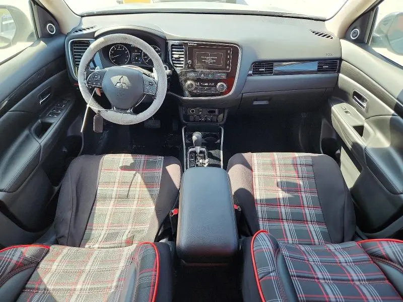 2017 MITSUBISHI OUTLANDER GT  