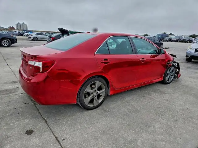 2014 TOYOTA CAMRY SE  