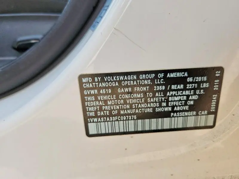 2015 VOLKSWAGEN PASSAT S  