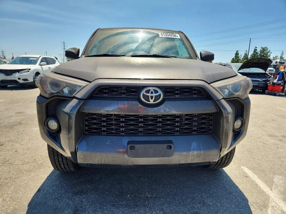 2016 TOYOTA 4RUNNER SR5  