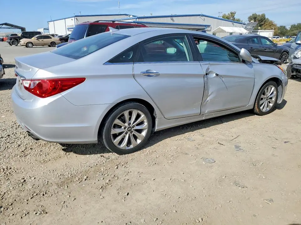2011 HYUNDAI SONATA SE  