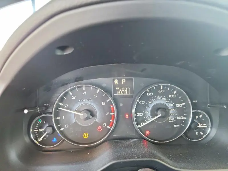 2010 SUBARU OUTBACK 2.5I PREMIUM  