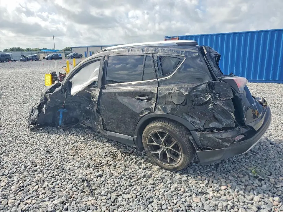 2016 TOYOTA RAV4 SE  