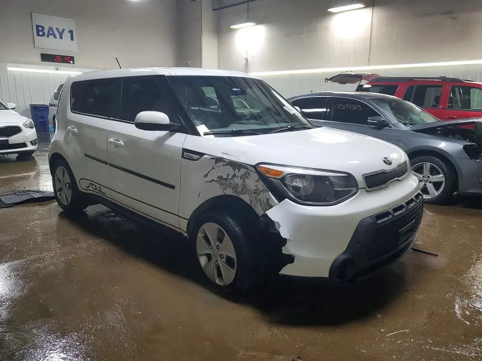 2016 KIA SOUL   