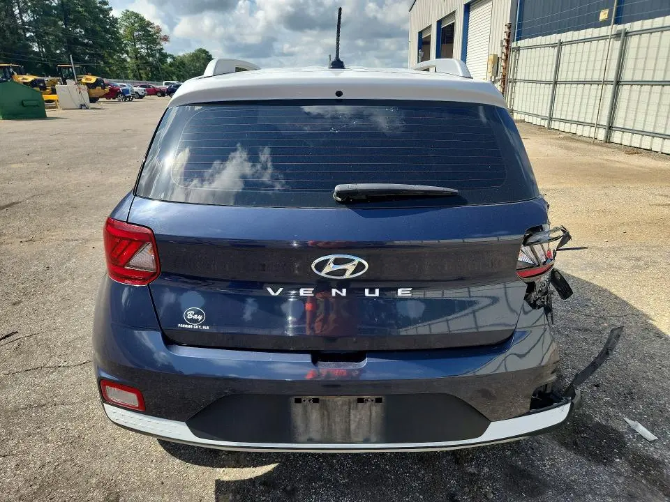 2023 HYUNDAI VENUE LIMITED  