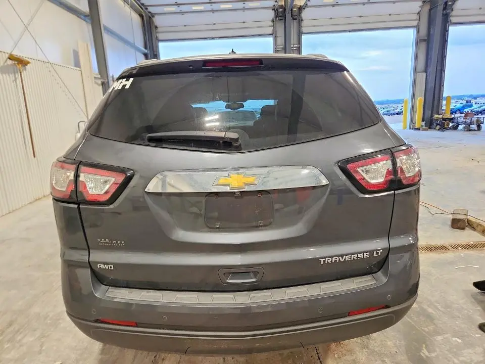2013 CHEVROLET TRAVERSE LT  