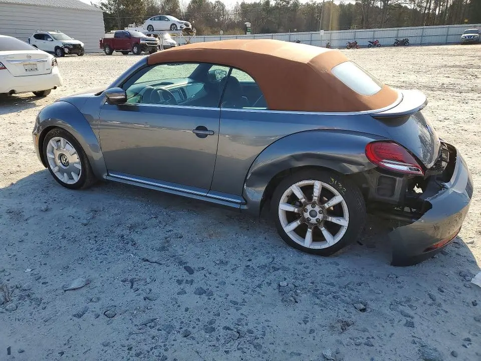 2019 VOLKSWAGEN BEETLE S  