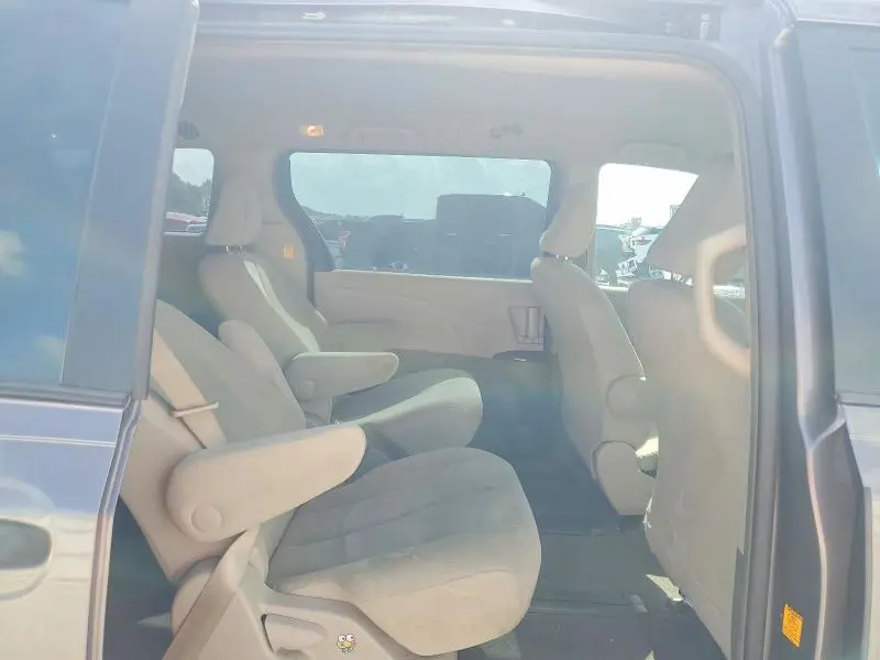 2012 TOYOTA SIENNA BASE 7-PASSENGER  