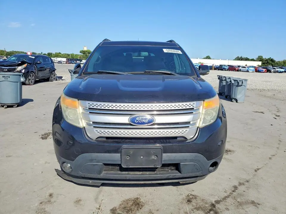 2011 FORD EXPLORER XLT  