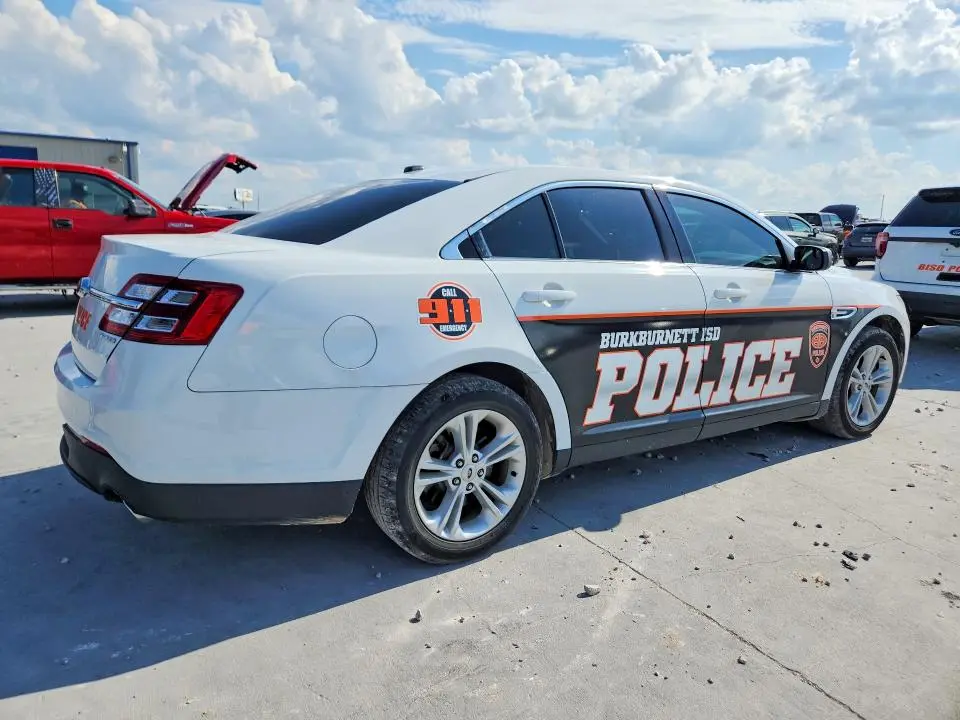 2018 FORD TAURUS SE  