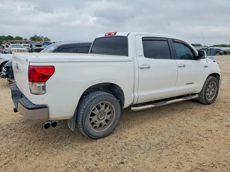 2010 TOYOTA TUNDRA CREWMAX SR5  
