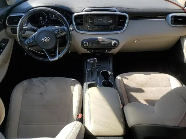 2016 KIA SORENTO LX  
