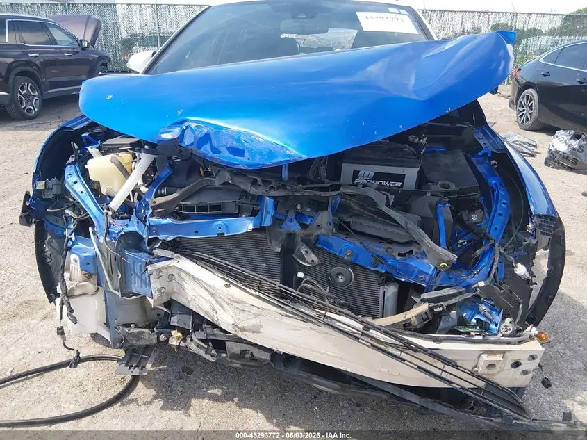 2018 TOYOTA C-HR XLE PREMIUM