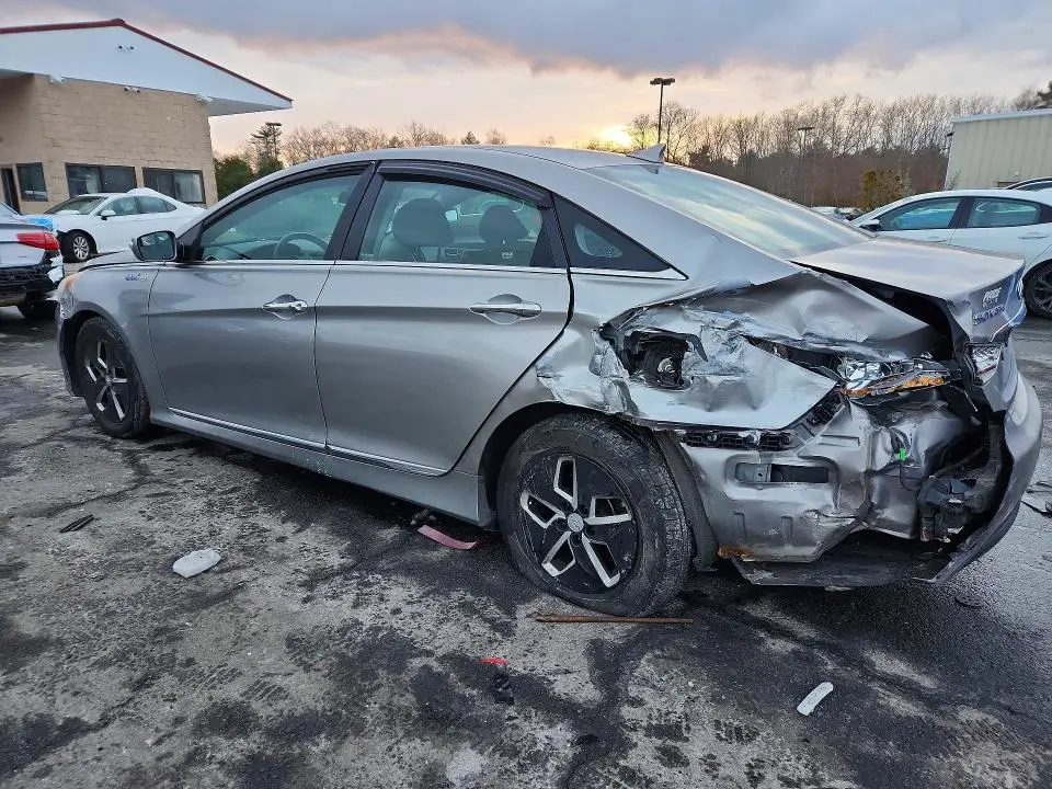 2011 HYUNDAI SONATA HYBRID  