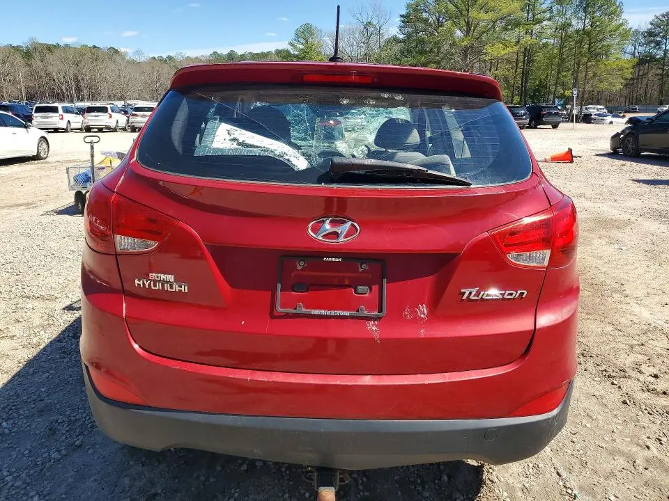 2010 HYUNDAI TUCSON GLS  