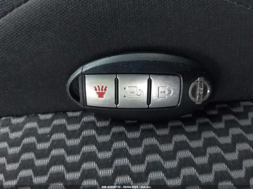 2015 NISSAN JUKE S