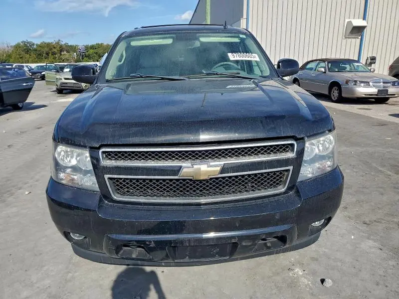 2011 CHEVROLET SUBURBAN K1500 LT  