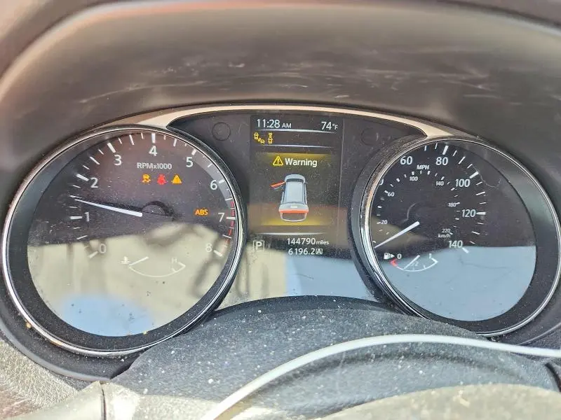 2016 NISSAN ROGUE SL  