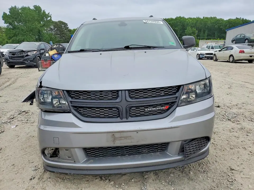 2020 DODGE JOURNEY SE  