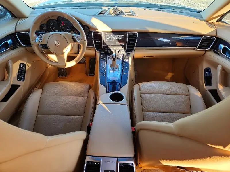 2014 PORSCHE PANAMERA 2  