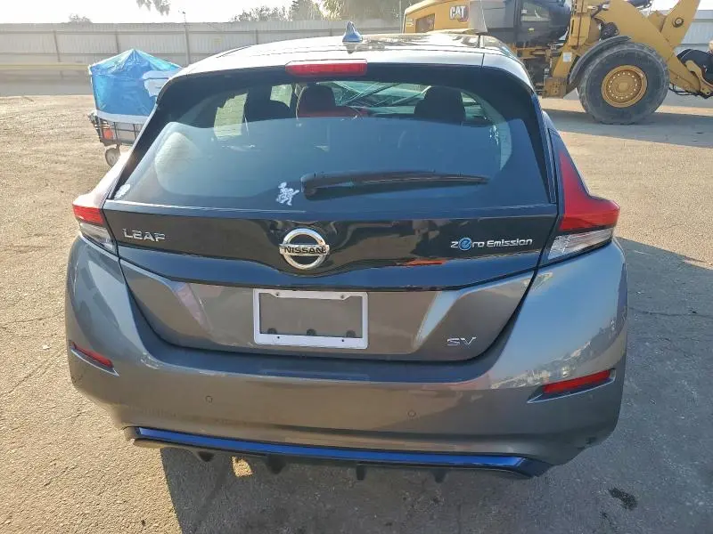 2020 NISSAN LEAF SV  