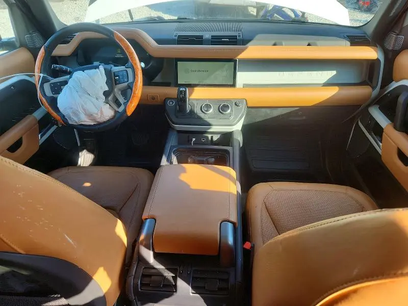 2024 LAND ROVER DEFENDER 110 S  