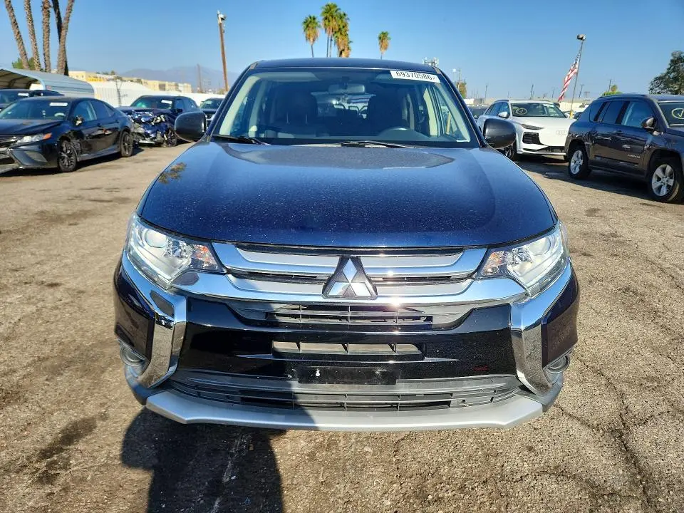 2017 MITSUBISHI OUTLANDER ES  