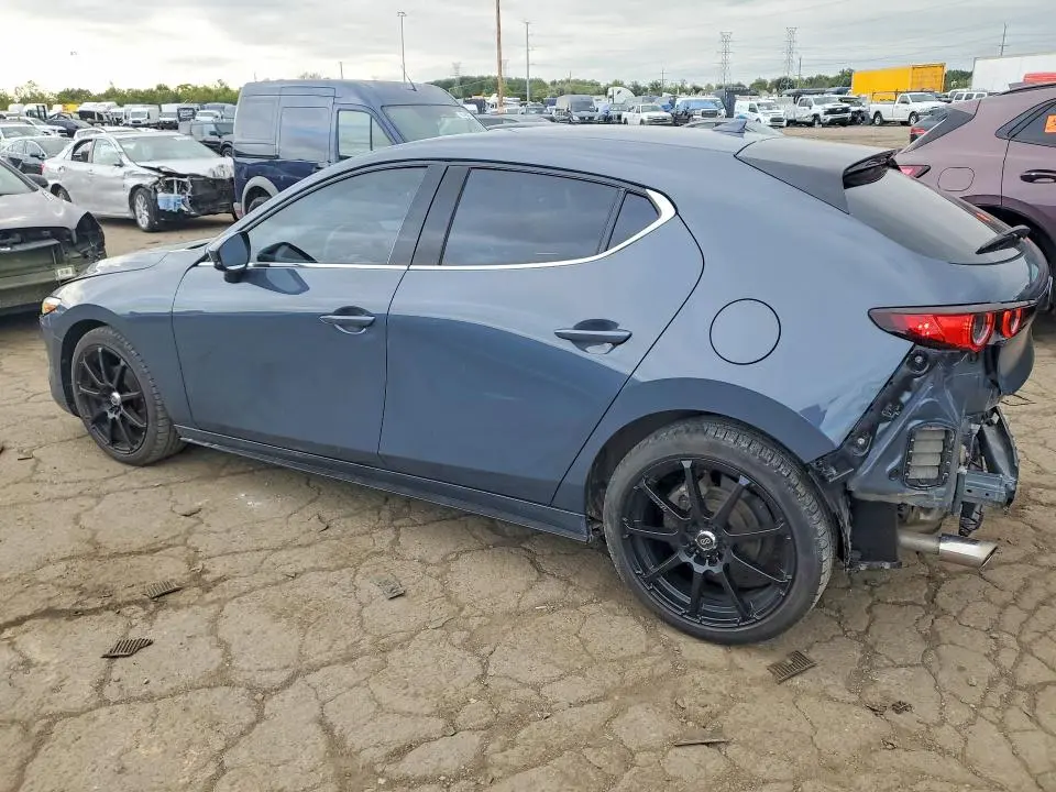 2020 MAZDA 3 PREMIUM  