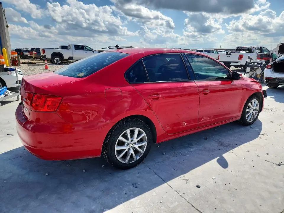 2012 VOLKSWAGEN JETTA SE  