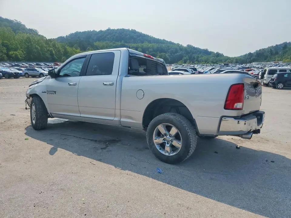 2017 RAM 1500 SLT  