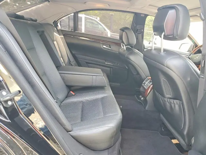 2010 MERCEDES-BENZ S 550  